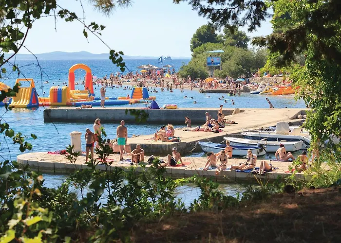 Apartman 2 Bedroom Gorgeous In