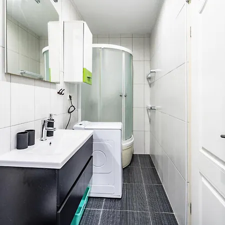 Gorgeous In With Kitchen