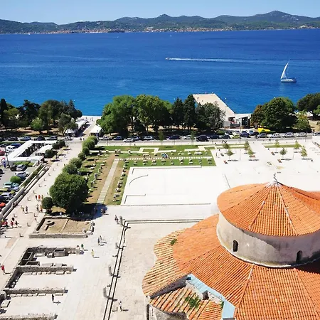 2 Bedroom Gorgeous In Apartamento Zadar